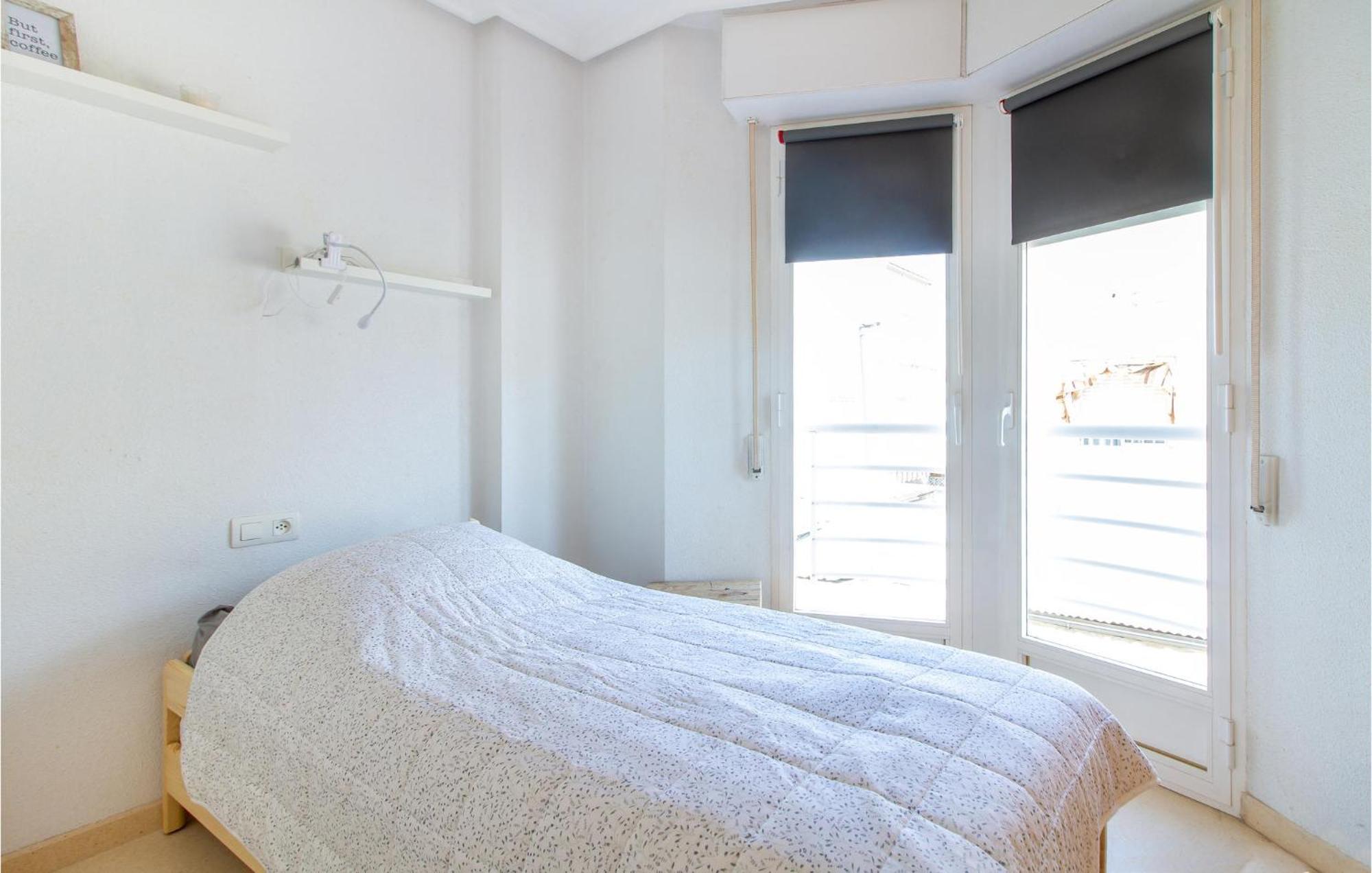 2 Bedroom Lovely Home In Санта-Пола Екстер'єр фото